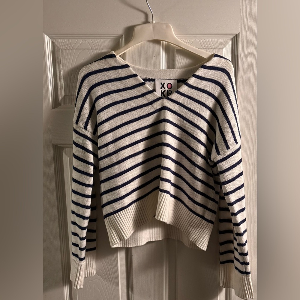 XOKR Summer Memories Striped V-Neck SZ S Sweater
